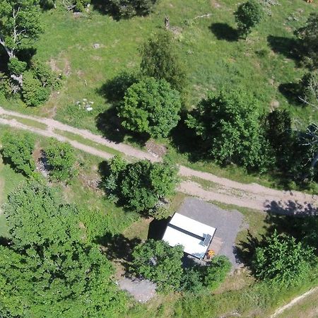 Liten Enklare Klimatsmart Stuga I Roslagen Östhammar Esterno foto