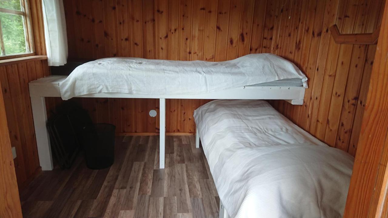 Liten Enklare Klimatsmart Stuga I Roslagen Östhammar Esterno foto