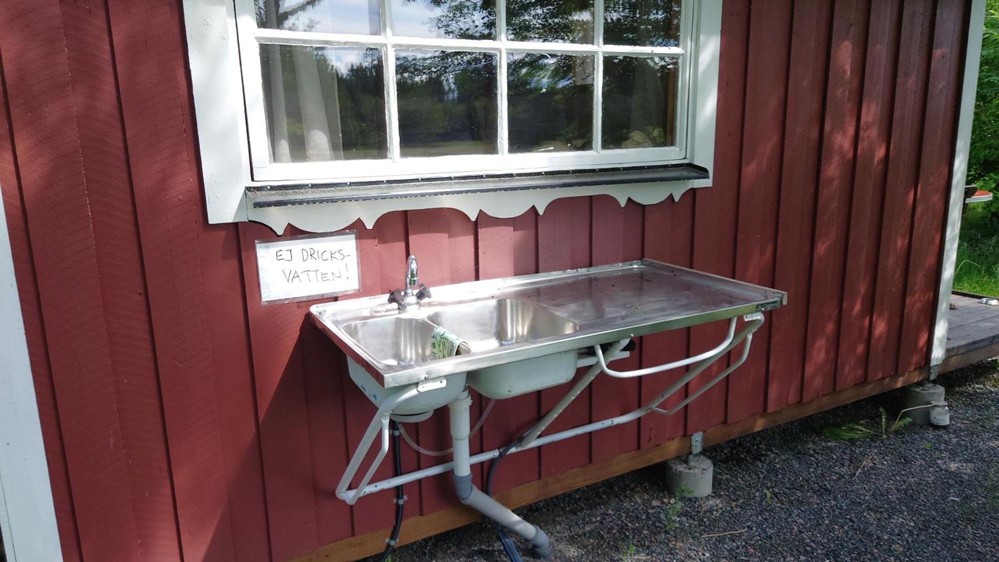 Liten Enklare Klimatsmart Stuga I Roslagen Östhammar Camera foto